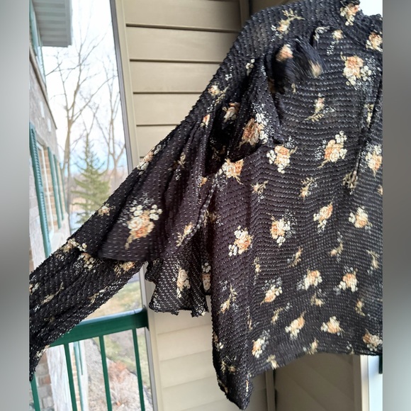 🆕⭐️Maje Floral Textured Blouse Black Ruffle Romantic Boho Top Size L (3) Chic - Picture 8 of 15
